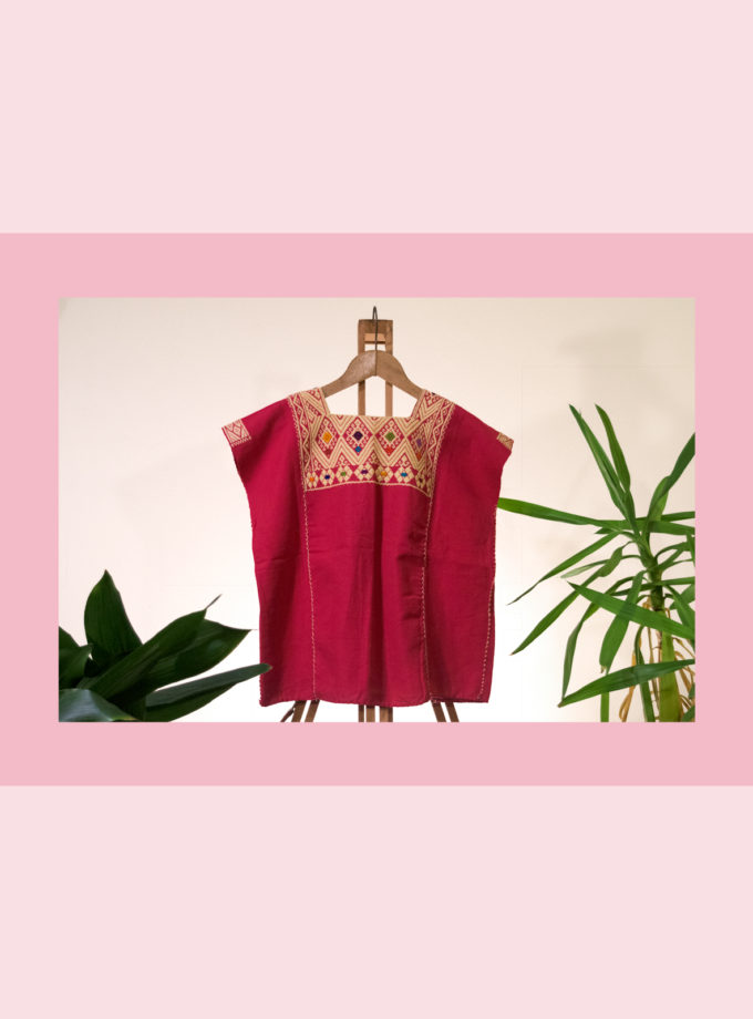 Oaxacan magenta huipíl