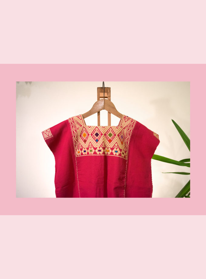 Oaxacan magenta huipíl